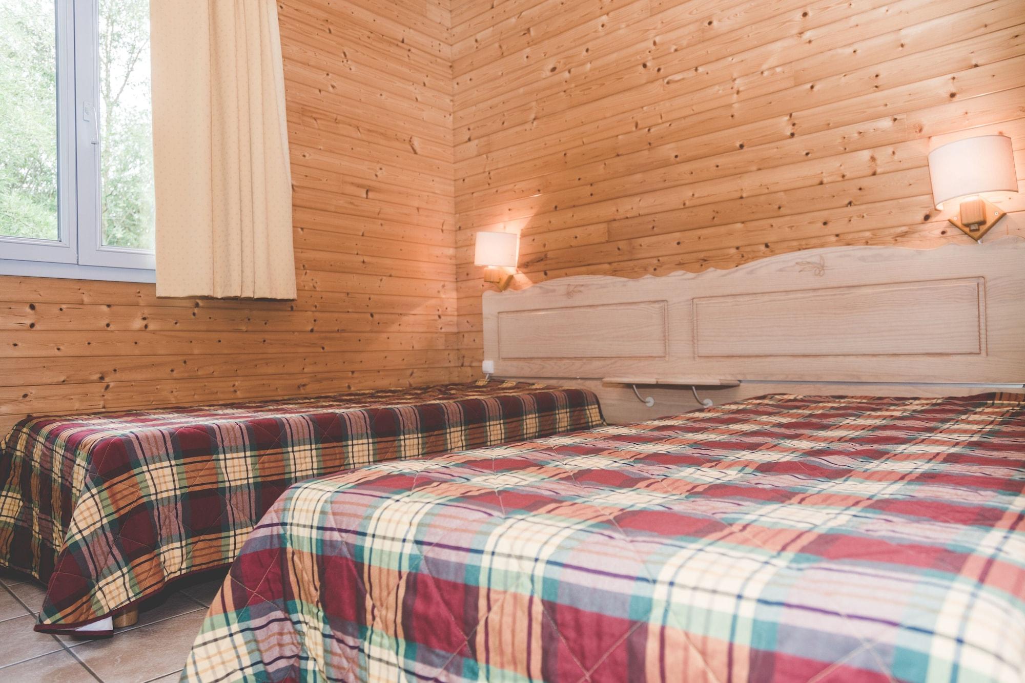 Terres De France - Natura Resort Pescalis Moncoutant Екстериор снимка