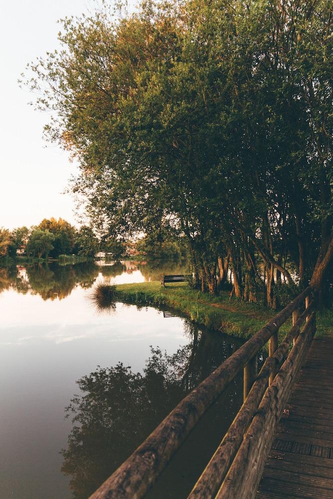 Terres De France - Natura Resort Pescalis Moncoutant Екстериор снимка