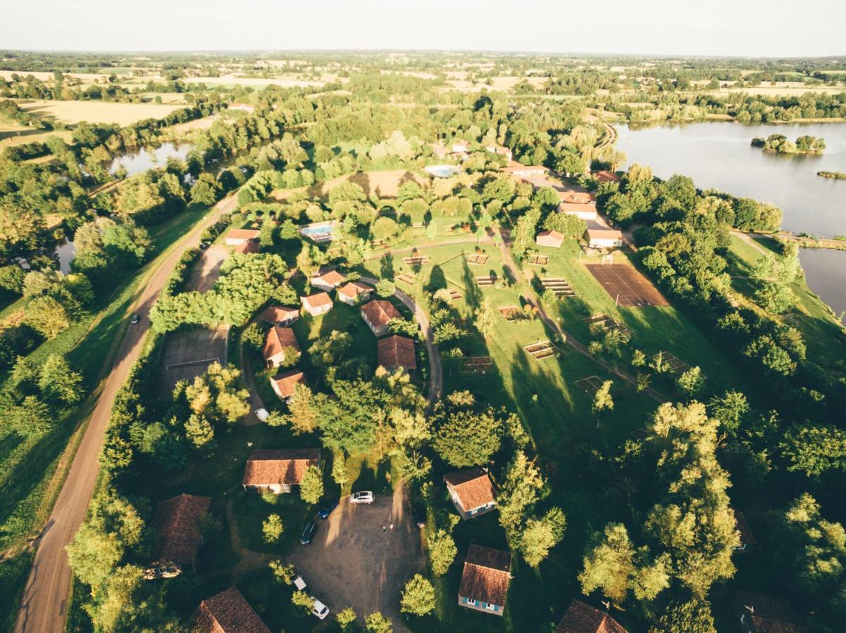Terres De France - Natura Resort Pescalis Moncoutant Екстериор снимка